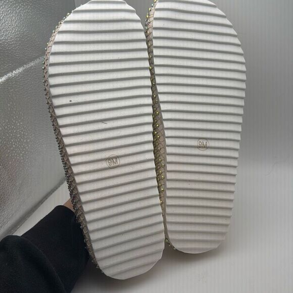 CUSHIONAIRE Women's Shimmer Rhinestone Bling Footbed Clog SIZE 9 DEFECT - Picture 7 of 8